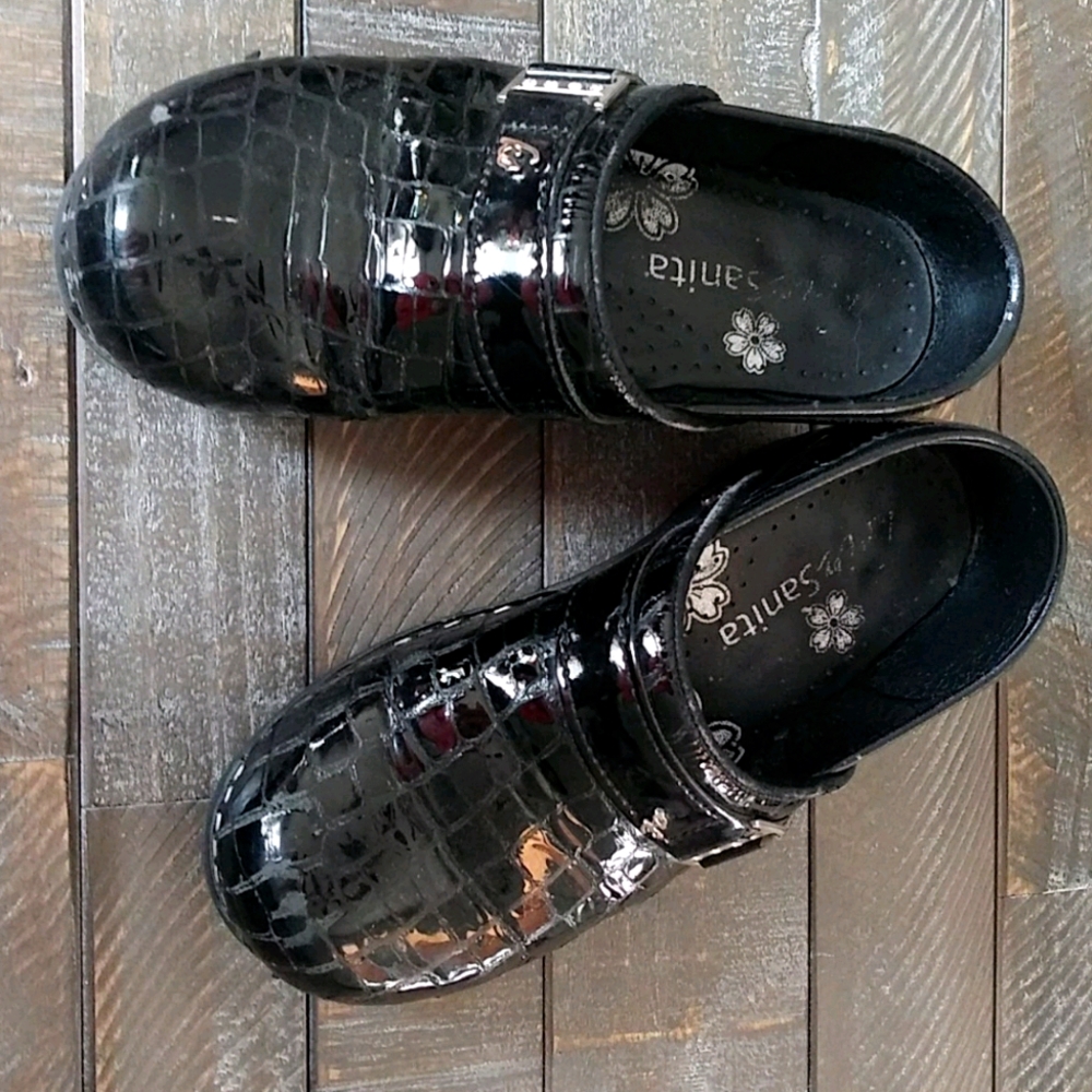 Santia Koi Black patent clogs size 36